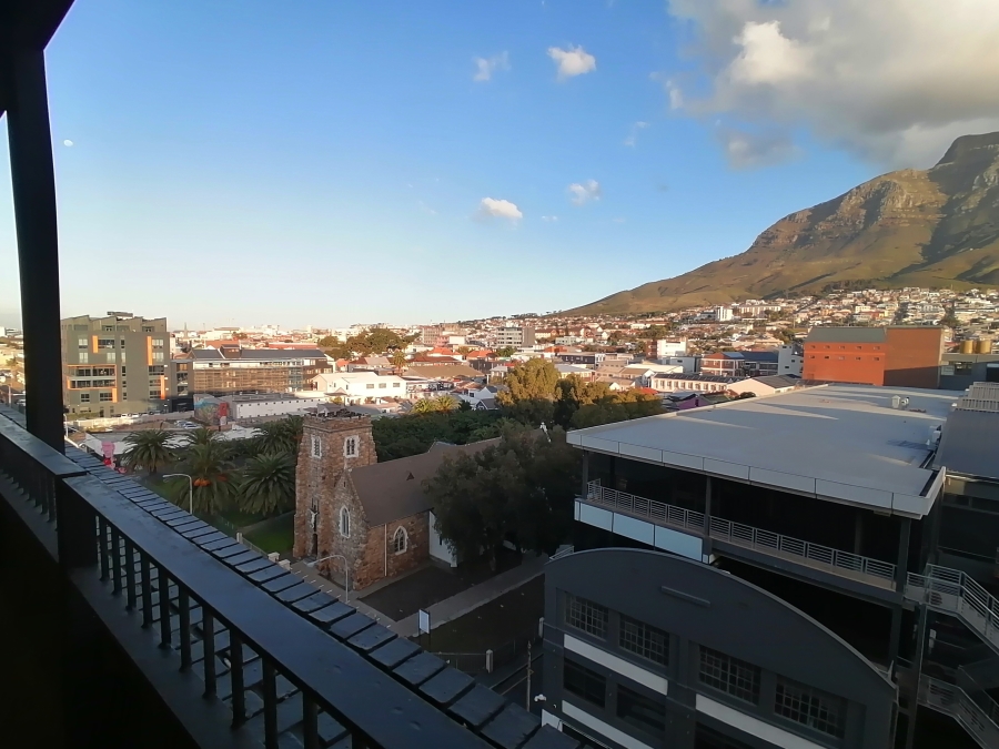 2 Bedroom Property for Sale in Woodstock Western Cape